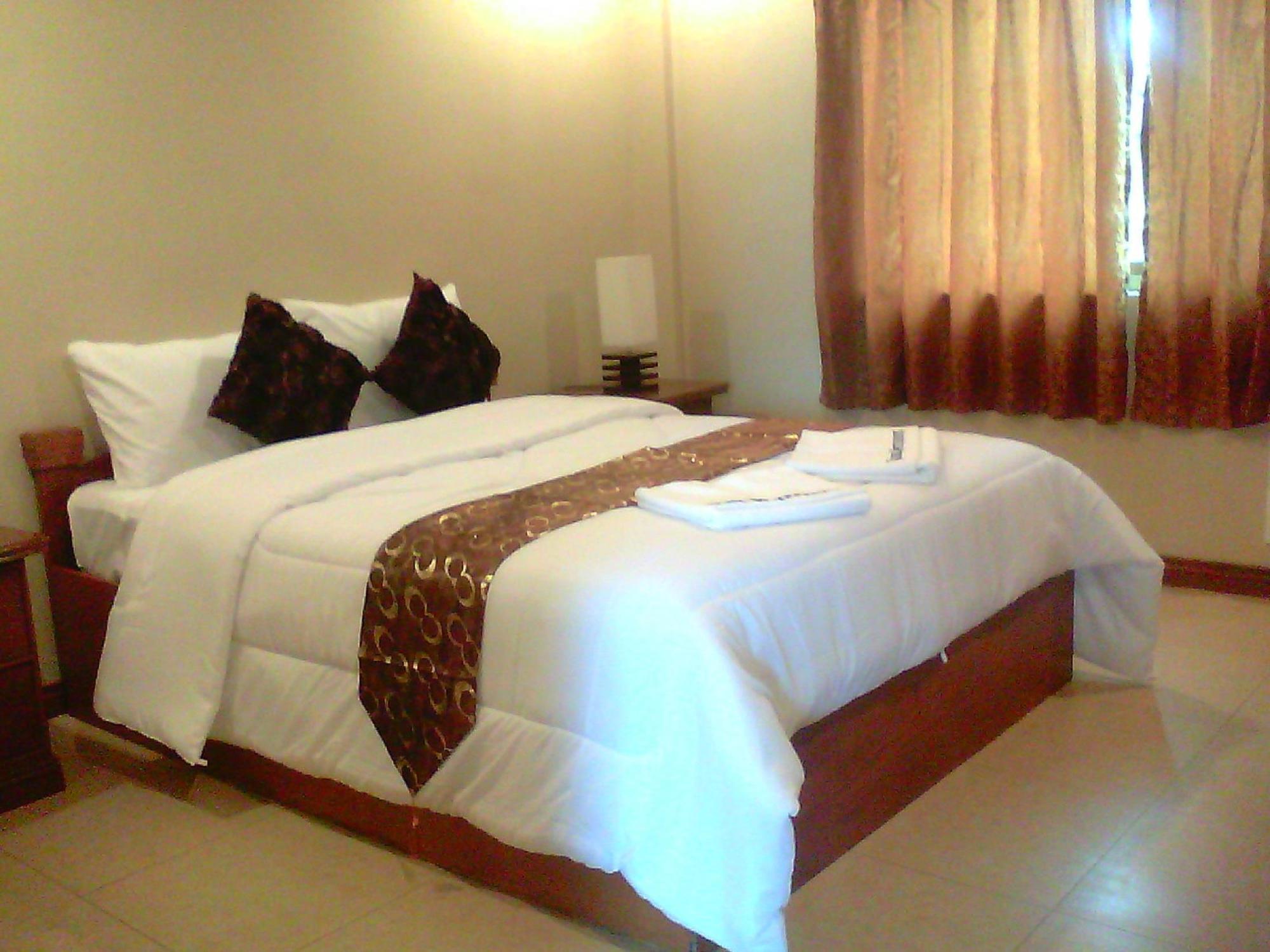 Subic Waterfront Resort And Hotel Exterior photo