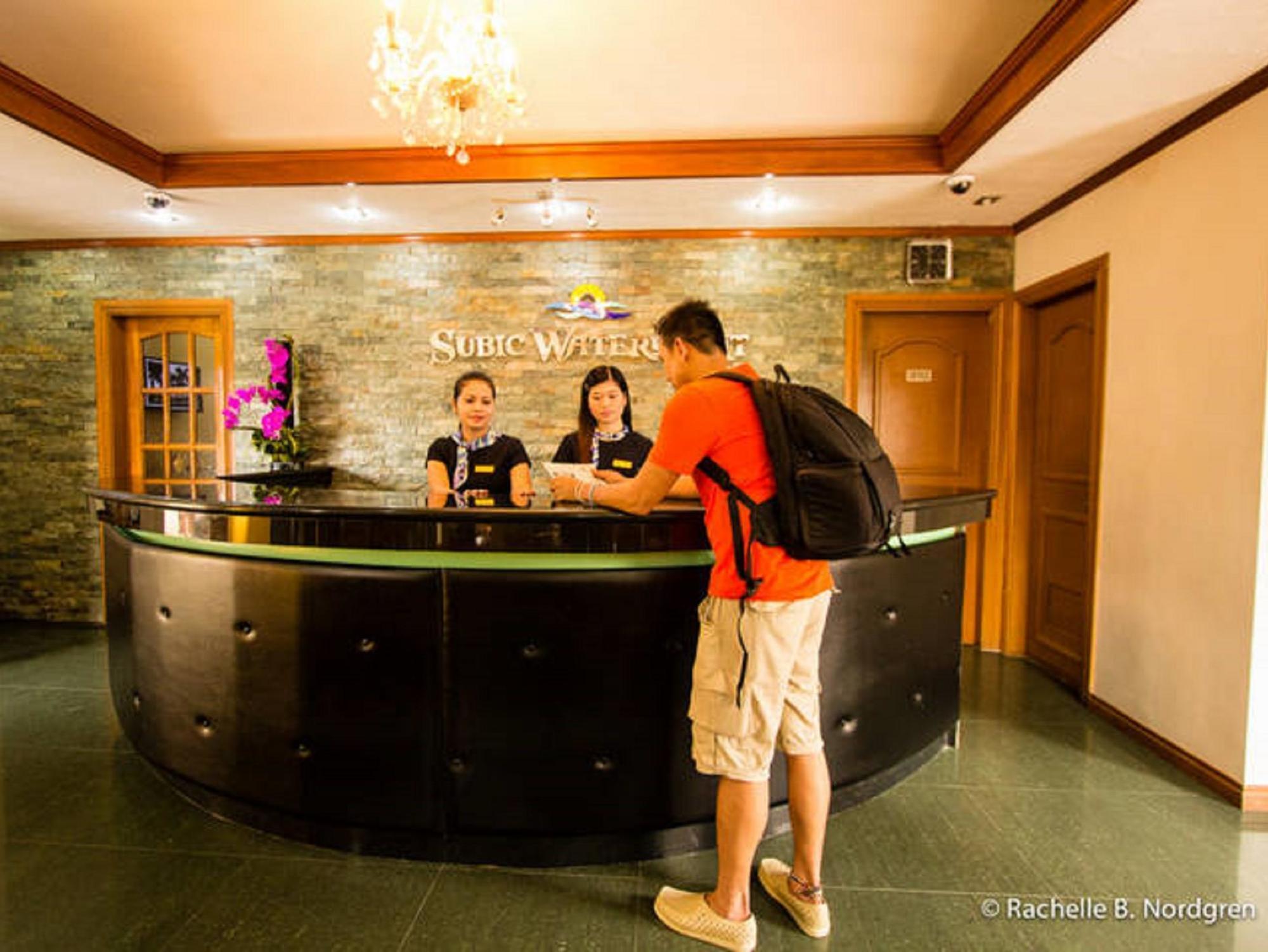 Subic Waterfront Resort And Hotel Exterior photo