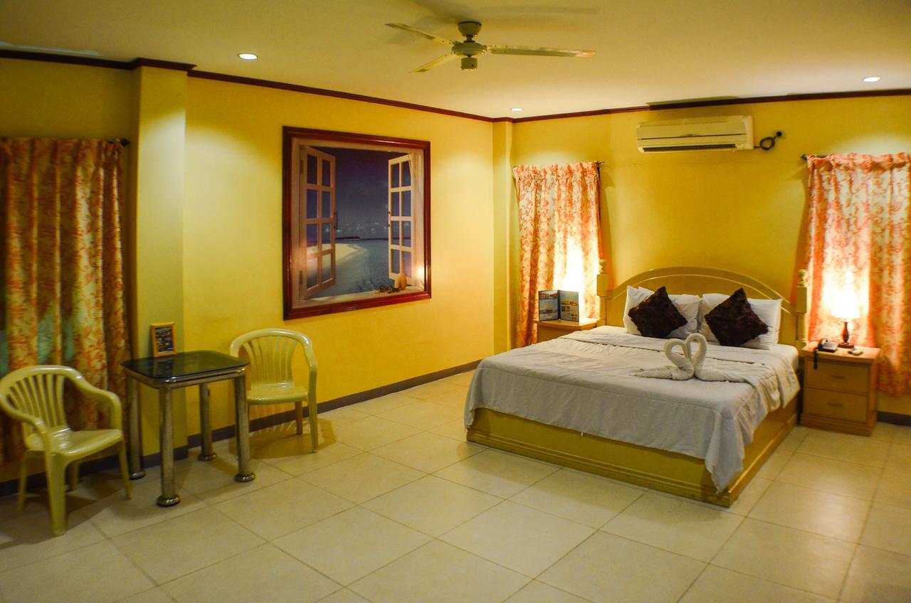 Subic Waterfront Resort And Hotel Exterior photo