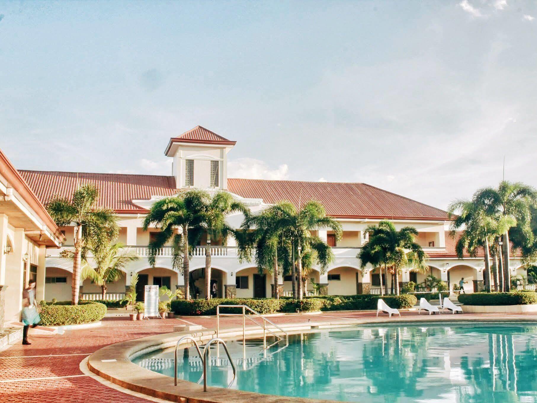 Subic Waterfront Resort And Hotel Exterior photo
